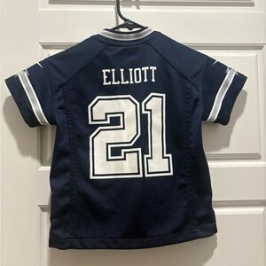 Dallas Cowboys Ezekiel Elliott Nike Youth Player Game Jersey - size 4, Small
